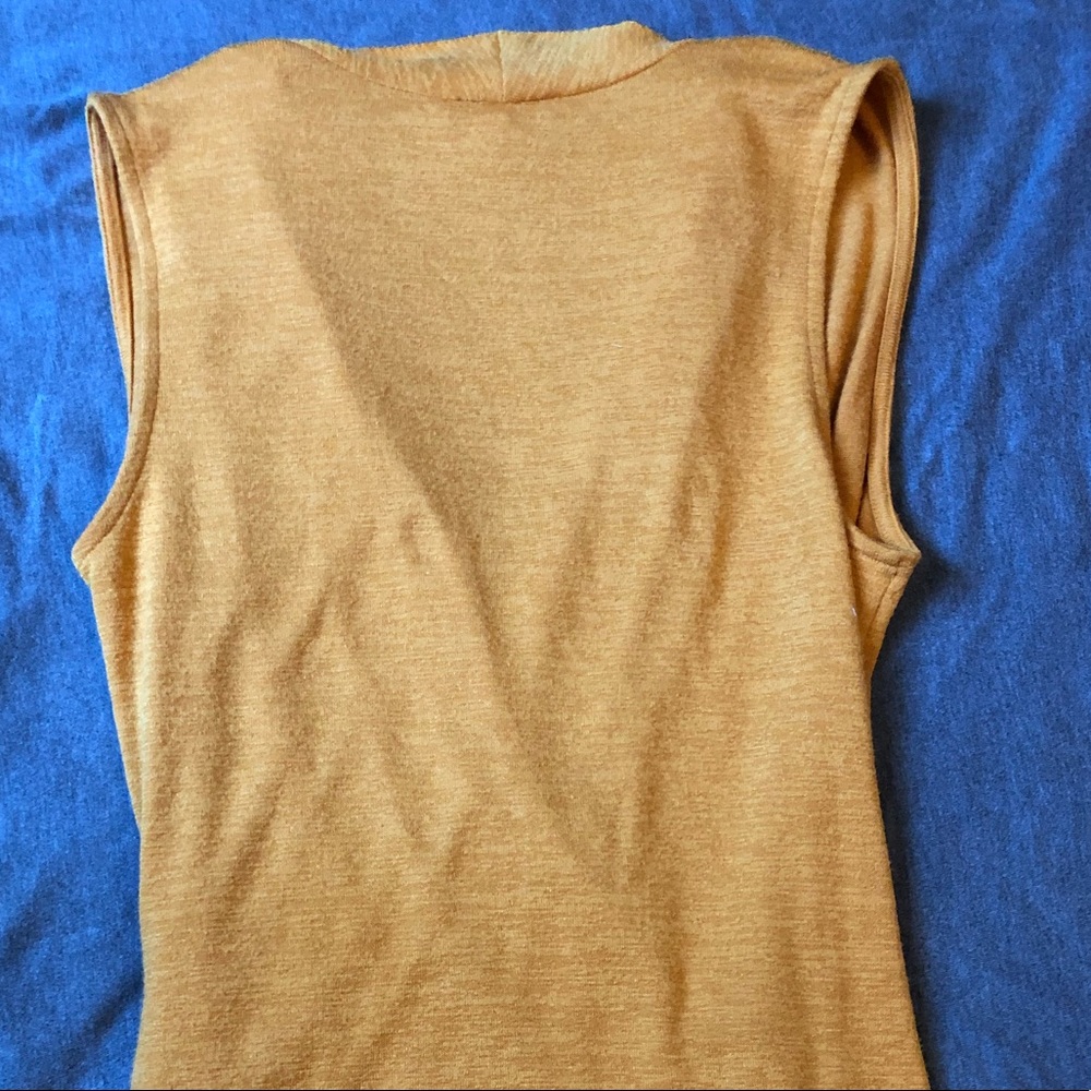 Yellow blouse - Picture 4 of 4